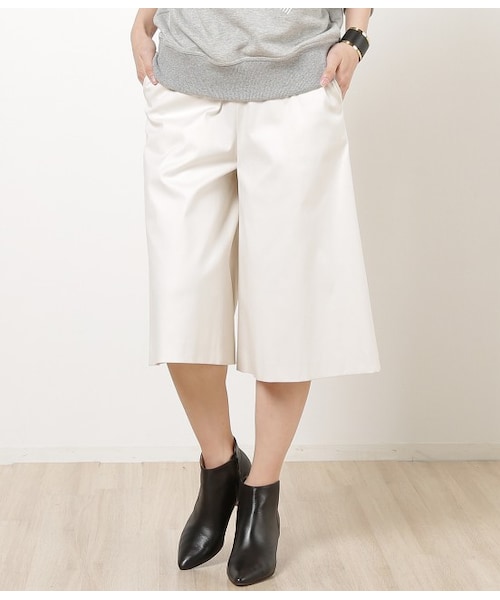 ADAM ET ROPE'（アダムエロペ）の「ダブルクロスガウチョパンツ（パンツ・レディース・オフホワイト/ネイビー・36/38）」の3枚目の写真