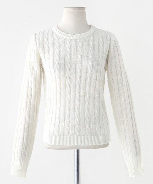 DHOLIC（ディーホリック）の「ラウンドネックスプリングケーブルニット（ニット/セーター・レディース・イエロー/ブルー/ホワイトアイボリー/ピンク/グレー・ONE SIZE）」の2枚目の写真