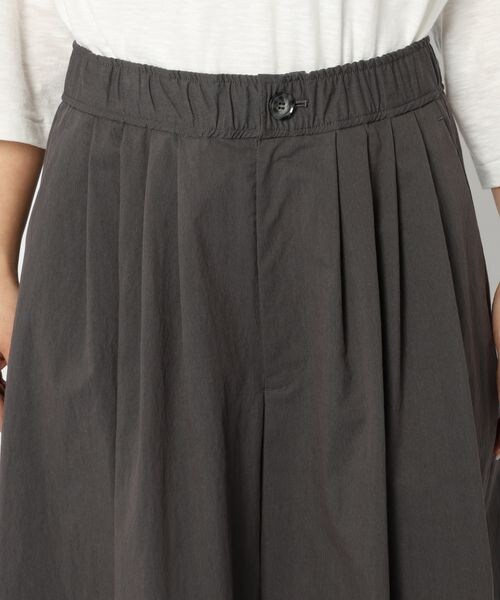 BABYLONE（バビロン）の「コットンナイロンフレアワイドパンツ（パンツ・レディース・チャコール18/クリーム62・36/38）」の20枚目の写真