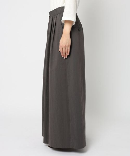 BABYLONE（バビロン）の「コットンナイロンフレアワイドパンツ（パンツ・レディース・チャコール18/クリーム62・36/38）」の17枚目の写真