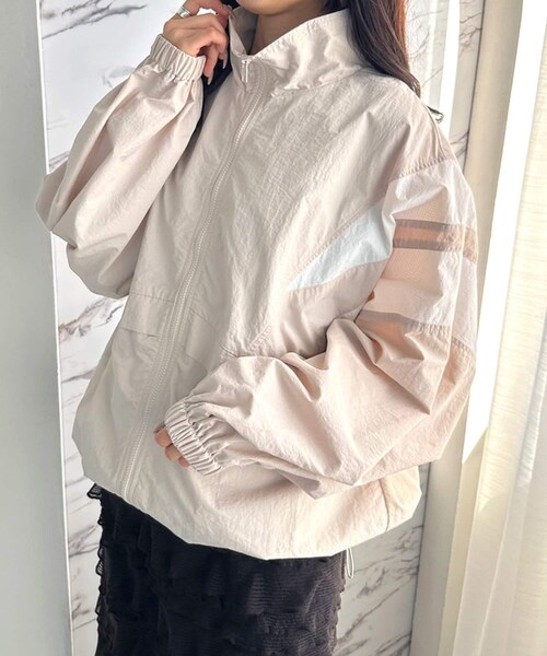 OLIVE des OLIVE(オリーブデオリーブ)の「配色トラックジャケット(ジャケット/アウター・レディース・オフホワイト/ベージュ/サックスブルー/ブラック・FREE)」の3枚目の写真