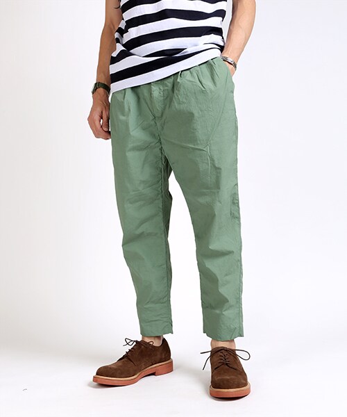 FREAK'S STORE（フリークスストア）の「T/N クロップドタックパンツ（パンツ・メンズ・ベージュ/オリーブ/ネイビー・M/L）」の2枚目の写真