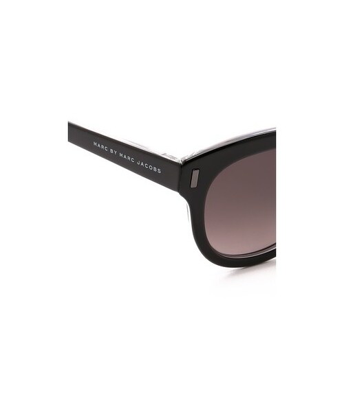 Marc by Marc Jacobs(マークバイマークジェイコブス)の「Marc by Marc Jacobs Rounded Lens Sunglasses(サングラス・レディース・Black/Grey Gradient/Havana/Brown Gradient・One Size)」の7枚目の写真