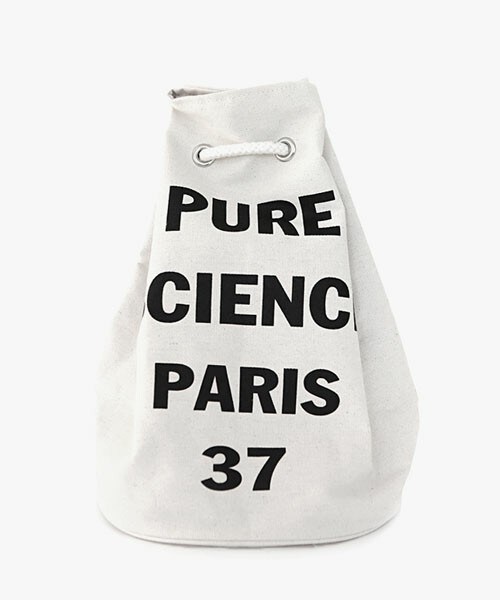 DHOLIC(ディーホリック)の「ロゴキャンバス巾着バッグ(バックパック/リュック・レディース・アイボリー/ブラック・ONE)」の1枚目の写真