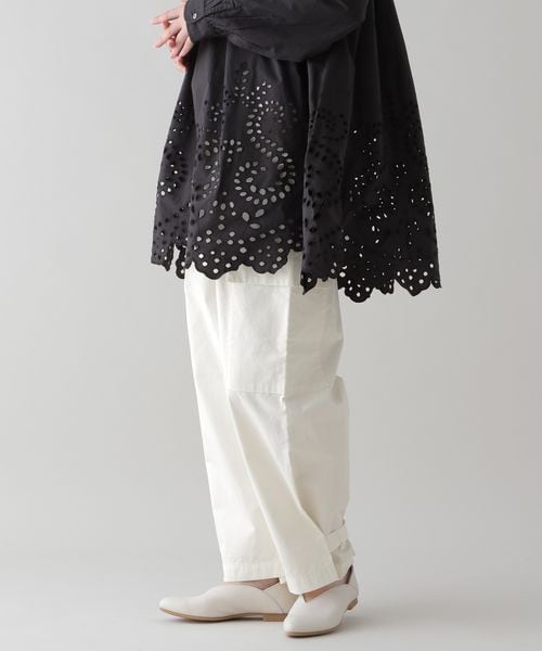 studio CLIP（スタディオクリップ）の「《natural by clip》コンパクトチノカーゴパンツ（パンツ・ピンク(WEB限定)/オフホワイト11/ブラック19/カーキ78・F）」の8枚目の写真