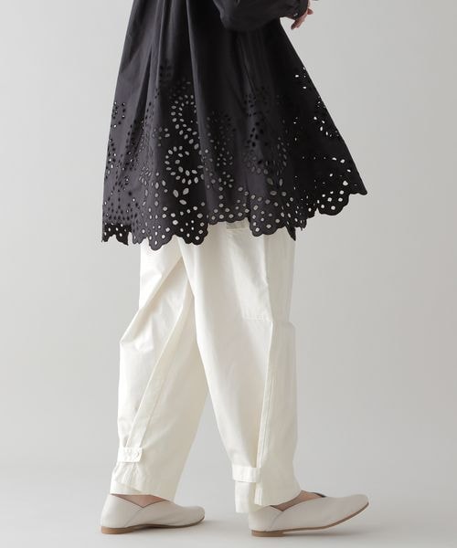 studio CLIP（スタディオクリップ）の「《natural by clip》コンパクトチノカーゴパンツ（パンツ・ピンク(WEB限定)/オフホワイト11/ブラック19/カーキ78・F）」の10枚目の写真