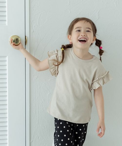 pairmanon（ペアマノン）の「選べるデザイン ガールズフリルトップス（トップス・ホワイト01/アイボリーボーダー03/ブラック09/ブラックボーダー18/ブラックフラワー19/ピンク20/ライトピンク21/ライトピンク24/ピンクフラワー25/ライム63/ライトベージュ64/ミントボーダー75/ブルー80/ライトブルー81/ブルー84/ミックスボーダー85/パープル90/ラベンダー92/パープル93・100/110/120/130/140/150/80/90）」の14枚目の写真