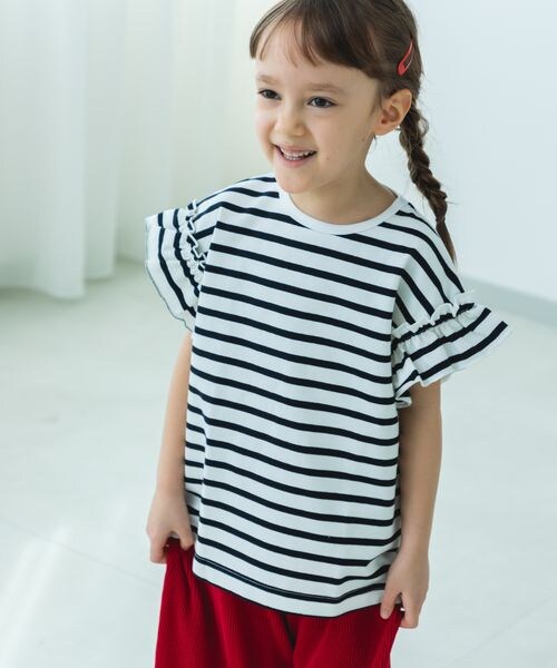 pairmanon（ペアマノン）の「選べるデザイン ガールズフリルトップス（トップス・ホワイト01/アイボリーボーダー03/ブラック09/ブラックボーダー18/ブラックフラワー19/ピンク20/ライトピンク21/ライトピンク24/ピンクフラワー25/ライム63/ライトベージュ64/ミントボーダー75/ブルー80/ライトブルー81/ブルー84/ミックスボーダー85/パープル90/ラベンダー92/パープル93・100/110/120/130/140/150/80/90）」の5枚目の写真