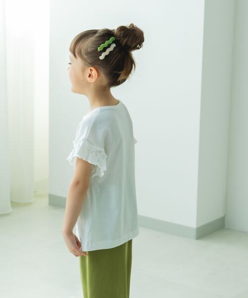 pairmanon（ペアマノン）の「選べるデザイン ガールズフリルトップス（トップス・ホワイト01/アイボリーボーダー03/ブラック09/ブラックボーダー18/ブラックフラワー19/ピンク20/ライトピンク21/ライトピンク24/ピンクフラワー25/ライム63/ライトベージュ64/ミントボーダー75/ブルー80/ライトブルー81/ブルー84/ミックスボーダー85/パープル90/ラベンダー92/パープル93・100/110/120/130/140/150/80/90）」の20枚目の写真