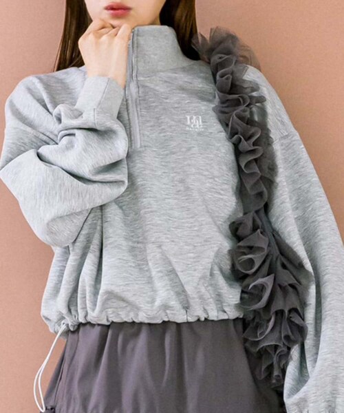 OLIVE des OLIVE（オリーブデオリーブ）の「ハーフZIPクロップドトップス（Tシャツ/カットソー・レディース・オフホワイト/サックスブルー/トップグレー/ネイビー・FREE）」の2枚目の写真