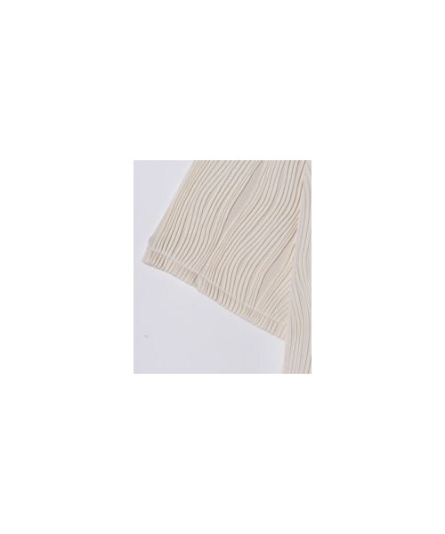 glamb（グラム）の「GB0224/CS20 : Willow Crepe T-Shirt