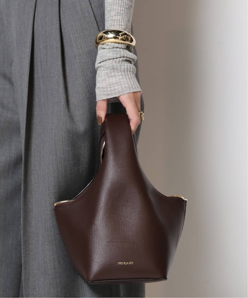 MUSE de Deuxieme classe（ミューズデドゥーズィエムクラス）の