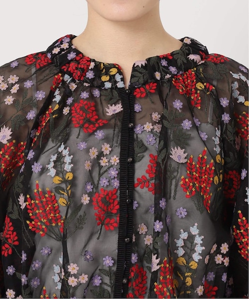 IENA（イエナ）の「IENA LA BOUCLE クロスステッチ刺繍ブラウス