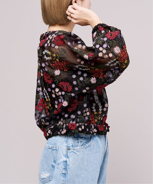 IENA（イエナ）の「IENA LA BOUCLE クロスステッチ刺繍ブラウス