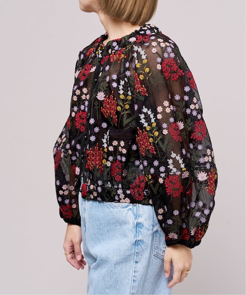 IENA（イエナ）の「IENA LA BOUCLE クロスステッチ刺繍ブラウス