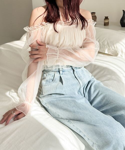 Heather(ヘザー)の「チュールオフショルブラウス(トップス・アイボリー 08/グレー 12・FREE)」の9枚目の写真