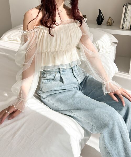 新品　スタイリングStyling/ ホワイトトップス　オフショル 新品 スタイリングStyling/ ホワイトトップス オフショル 新品