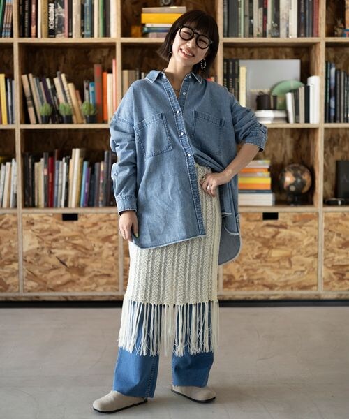 LEPSIM（レプシィム）の「7ゲージフリンジニットスカート（スカート・オフホワイト08/ブラック09・FREE SIZE）」の5枚目の写真