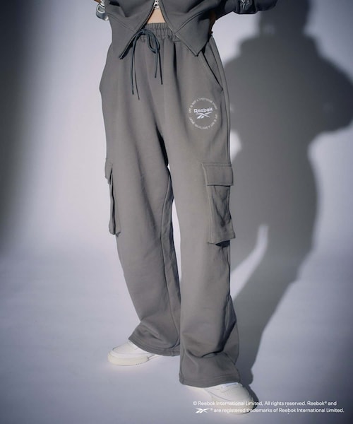 CIAOPANIC TYPY（チャオパニックティピー）の「【Reebok別注】裏毛カーゴオーバーパンツ（パンツ・レディース・グレー/チャコールグレー・L/M）」の2枚目の写真