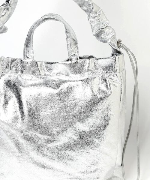 LOWRYS FARM（ローリーズファーム）の「シャーリング２ＷＡＹバック（バッグ・レディース・アイボリー08/ブラック09/シルバー12・ナシ）」の13枚目の写真