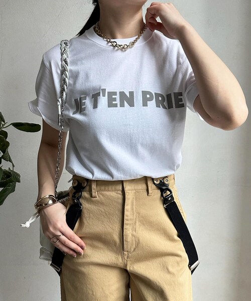 DouDou（ドゥドゥ）の「JE T'EN PRIEフロッキーロゴTEE（Tシャツ/カットソー・レディース・ホワイト/グレー/チャコールグレー/ホワイトその他1・F）」の2枚目の写真