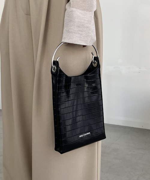 CAPRICIEUX LE'MAGE（カプリシューレマージュ）の「〈ADD CULUMN/アドカラム〉ARCHI YHINCROCO（ショルダーバッグ・レディース・グレー/ブラック・F）」の2枚目の写真