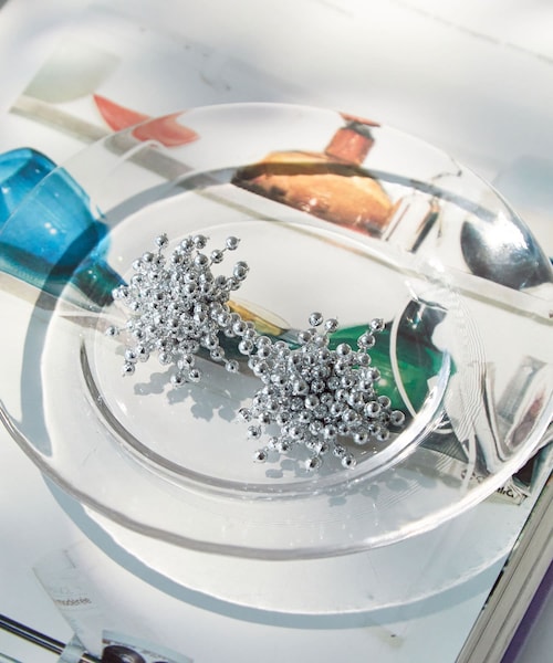 Lattice（Lattice）の「パールメタルイヤリング（イヤリング・レディース・アイボリー/シルバー・0）」の2枚目の写真