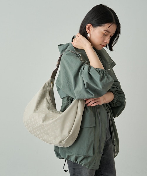 russetラウンドビッグショルダーバッグ 金具シルバー