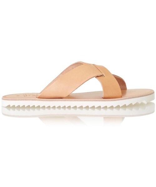 Joie(ジョア)の「Joie San Remo(サンダル・レディース・Natural/White・Regular 6 1/2 (EU 36.5) x Medium/Regular 6 (EU 36) x Medium/Regular 9 (EU 39) x Medium/Regular 5 (EU 35) x Medium/Regular 8 (EU 38) x Medium/Regular 5 1/2 (EU 35.5) x Medium/Regular 9 1/2 (EU 39.5) x Medium/Regular 7 (EU 37) x Medium/Regular 10 (EU 40) x Medium/Regular 7 1/2 (EU 37.5) x Medium/Regular 8 1/2 (EU 38.5) x Medium/Regular 11 (EU 41) x Medium)」の2枚目の写真