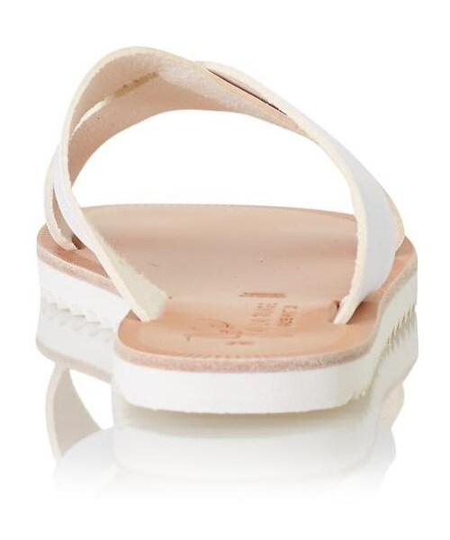 Joie(ジョア)の「Joie San Remo(サンダル・レディース・Natural/White・Regular 6 1/2 (EU 36.5) x Medium/Regular 6 (EU 36) x Medium/Regular 9 (EU 39) x Medium/Regular 5 (EU 35) x Medium/Regular 8 (EU 38) x Medium/Regular 5 1/2 (EU 35.5) x Medium/Regular 9 1/2 (EU 39.5) x Medium/Regular 7 (EU 37) x Medium/Regular 10 (EU 40) x Medium/Regular 7 1/2 (EU 37.5) x Medium/Regular 8 1/2 (EU 38.5) x Medium/Regular 11 (EU 41) x Medium)」の14枚目の写真