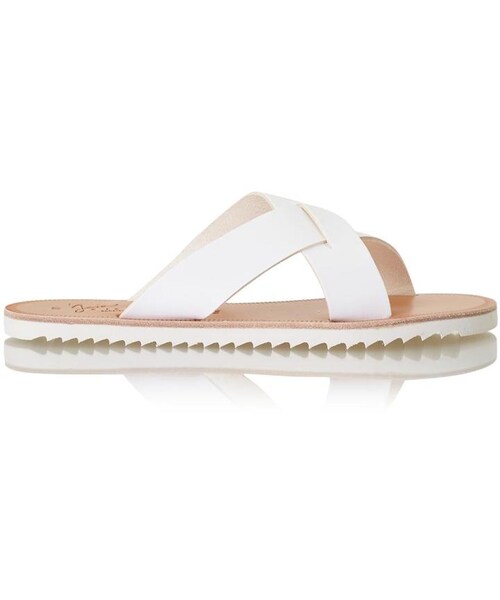 Joie(ジョア)の「Joie San Remo(サンダル・レディース・Natural/White・Regular 6 1/2 (EU 36.5) x Medium/Regular 6 (EU 36) x Medium/Regular 9 (EU 39) x Medium/Regular 5 (EU 35) x Medium/Regular 8 (EU 38) x Medium/Regular 5 1/2 (EU 35.5) x Medium/Regular 9 1/2 (EU 39.5) x Medium/Regular 7 (EU 37) x Medium/Regular 10 (EU 40) x Medium/Regular 7 1/2 (EU 37.5) x Medium/Regular 8 1/2 (EU 38.5) x Medium/Regular 11 (EU 41) x Medium)」の4枚目の写真