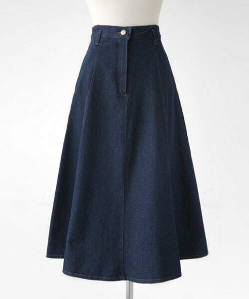 DHOLIC（ディーホリック）の「Aラインフレアミディデニムスカート（スカート・レディース・ブルーデニム/ディープブルーデニム・S/M/Ｓ/Ｍ）」の2枚目の写真