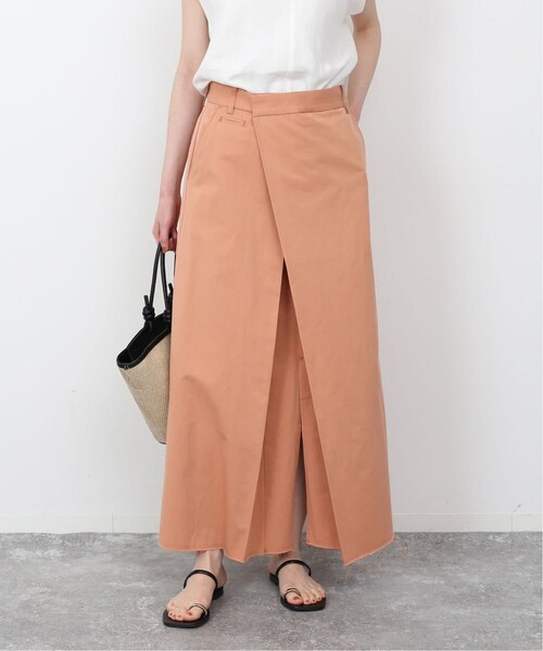 SLOBE IENA（スローブイエナ）の「《予約》アシメタックライトチノスカート（スカート・ベージュ/(027)/36/在庫あり/38）」の2枚目の写真