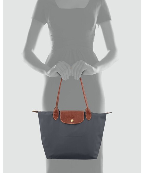LONGCHAMP(ロンシャン)の「Longchamp Le Pliage Large Nylon Shoulder Tote Bag, Dark Gray(トートバッグ・レディース・GUNMETAL)」の2枚目の写真