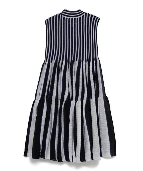 CFCL（シーエフシーエル）の「CASCADES SLEEVELESS TIERED MINI DRESS（ワンピース/ドレス・マルチカラーミックス系/99/BLACK/01・01/03）」の3枚目の写真