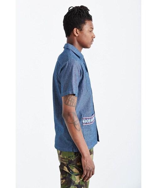 STUSSY(ステューシー)の「Stussy Embroidered Pocket Denim Button-Down Shirt(シャツ/ブラウス・メンズ・BLUE・L/XL/M/S)」の3枚目の写真