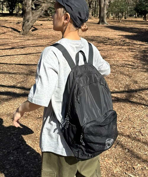 CIAOPANIC TYPY（チャオパニックティピー）の「【UNISEX】メッシュポケットリュックサック/キーホルダー付き（バックパック/リュック・レディース・パープル/チャコールグレー/ブラック・ONE）」の2枚目の写真