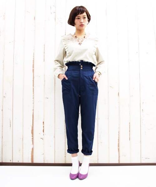 paravion（パラビオン）の「ハイウエストフリルツルツルパンツ（パンツ・レディース・ベージュ/ブルー・ワンサイズ）」の8枚目の写真