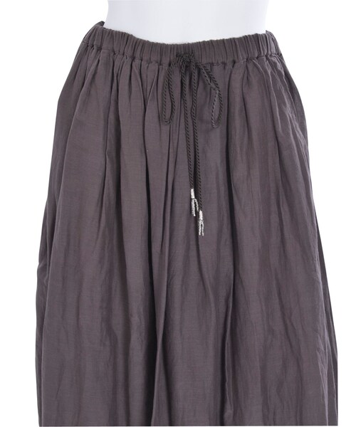 Ungrid(アングリッド)の「コットンフレアマキシスカート(スカート・レディース・オフホワイト/チャコールグレー)」の8枚目の写真