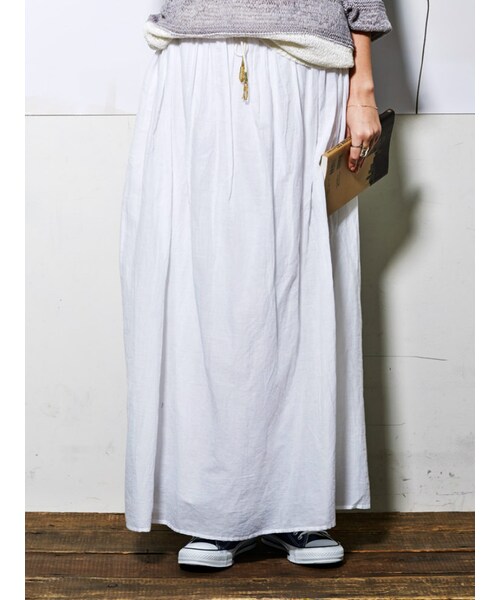 Ungrid(アングリッド)の「コットンフレアマキシスカート(スカート・レディース・オフホワイト/チャコールグレー)」の4枚目の写真