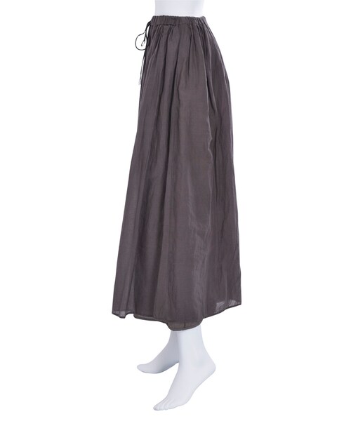 Ungrid(アングリッド)の「コットンフレアマキシスカート(スカート・レディース・オフホワイト/チャコールグレー)」の6枚目の写真