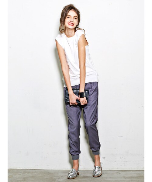 Ungrid（アングリッド）の「サイドラインラフパンツ（パンツ・レディース・グレー/ブラック）」の3枚目の写真