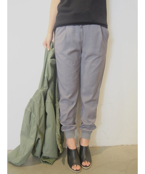 Ungrid（アングリッド）の「サイドラインラフパンツ（パンツ・レディース・グレー/ブラック）」の4枚目の写真