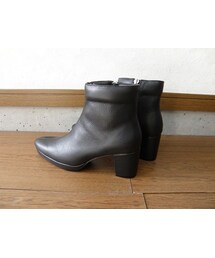 banal chic bizarre（バナルシックビザール）の「banal chic bizarre