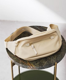 ☆完売品☆Whim Gazette ウィムガゼットボディバッグ ウエストポーチ Whim Gazette（ウィムガゼット）の「【Hoaw.】ウエストバッグ