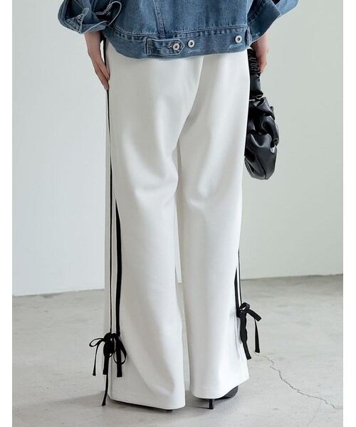 Re:EDIT（リエディ）の「ストレッチポンチサイドラインリボンジャージ