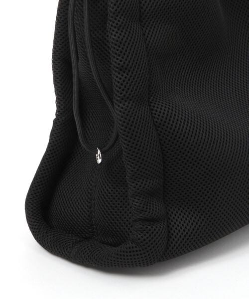 LAKOLE(ラコレ)の「メッシュギャザートートバッグ(バッグ・オフ11/ライトグレー12/ブラック19・F)」の10枚目の写真