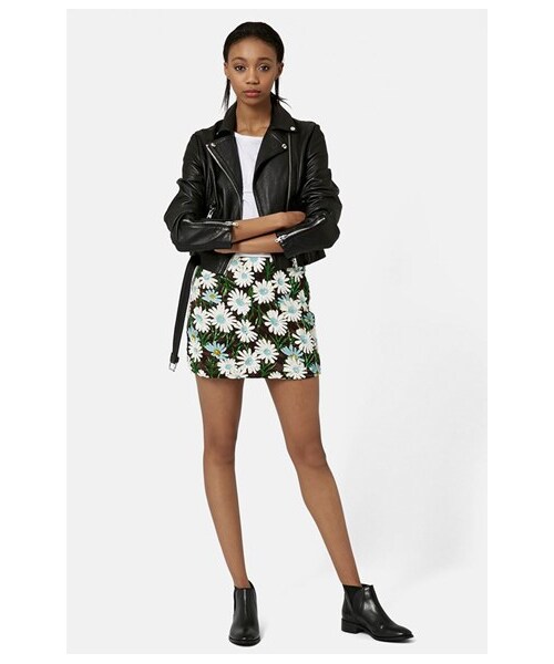 TOPSHOP(トップショップ)の「Topshop Daisy Sequin Miniskirt(スカート・レディース・Brown Multi・Regular 10 (10-12 US)/Regular 6 (2-4 US)/Regular 12 (14 US)/Regular 2 (0 US)/Regular 4 (0-2 US)/Regular 8 (6-8 US))」の2枚目の写真