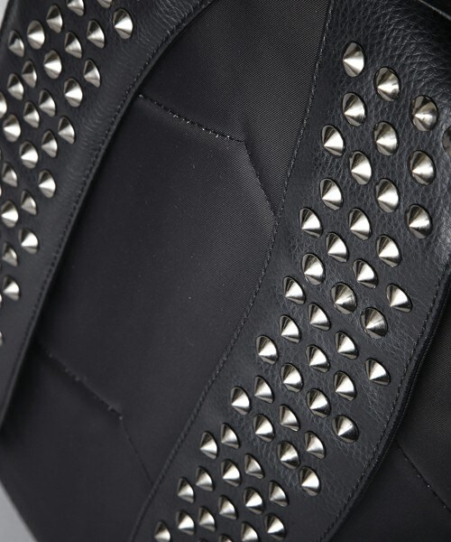 MEMENTISM（メメントイズム）の「STAR.P レザー×ナイロン ショルダースタッズバックパック（バックパック/リュック・メンズ・ブラック/カモフラージュ/アニマル・FREE）」の9枚目の写真