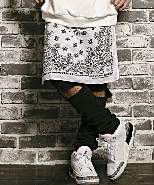 MEMENTISM（メメントイズム）の「バンダナスカート MD13AW-GD01（スカート・メンズ・ホワイト/ブラック/サックスブルー/ネイビー/レッド・FREE）」の2枚目の写真